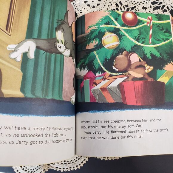 Vintage 1954 LGB Little Golden Book Tom and Jerry Christmas Book Childrens - Picture 4 of 8